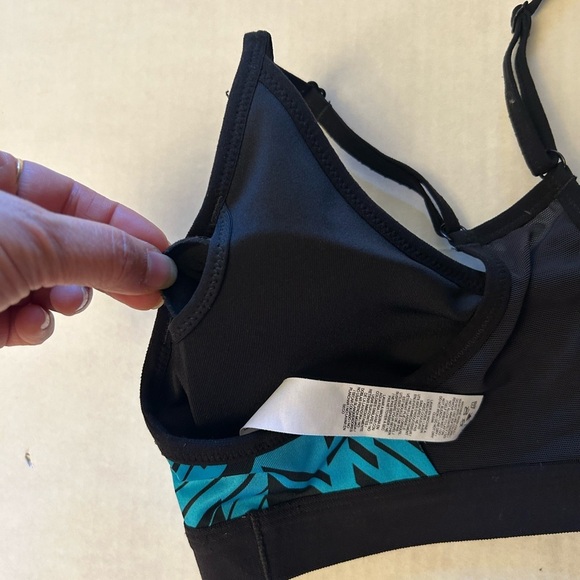 Nike Pro Indy Freeze Frame Sports Bra Geometric athletic Sports Bra Sz-M. AA8 - Picture 7 of 12